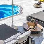 فيلة Aurora Mykonos كالافاتيس