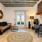 Aurora Mykonos קלפטיס