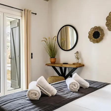 Aurora Mykonos Villa Kalafáti